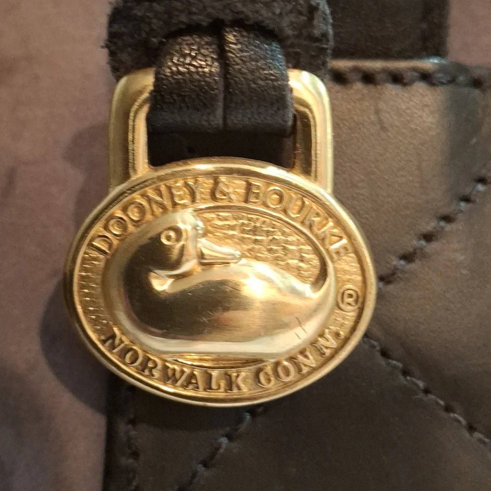 Dooney & Bourke tote - Picture 5 of 16